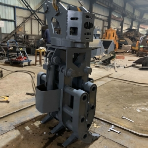 挖机旋转抓钢机